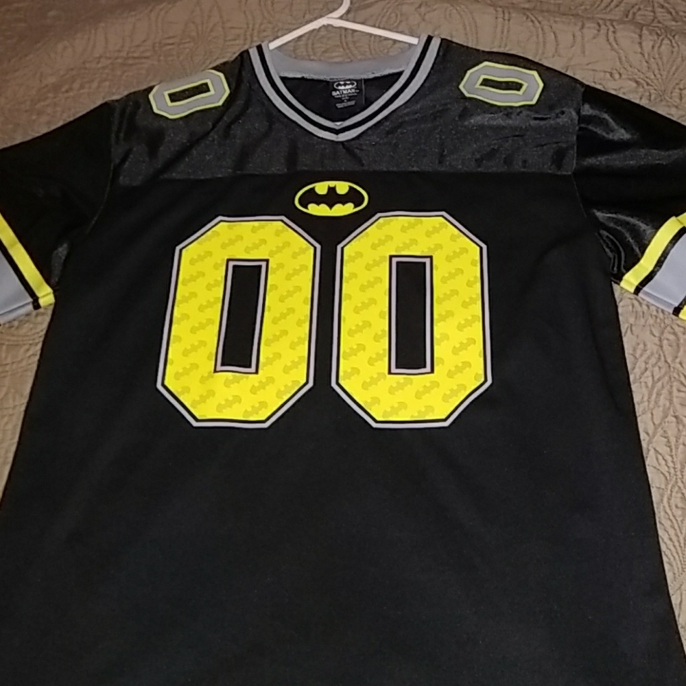 HARD to find Batman jersey- Men's Large